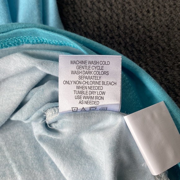 NWT North River Outfitters V-Neck, Tie-Dye T-Shirt - Picture 6 of 13